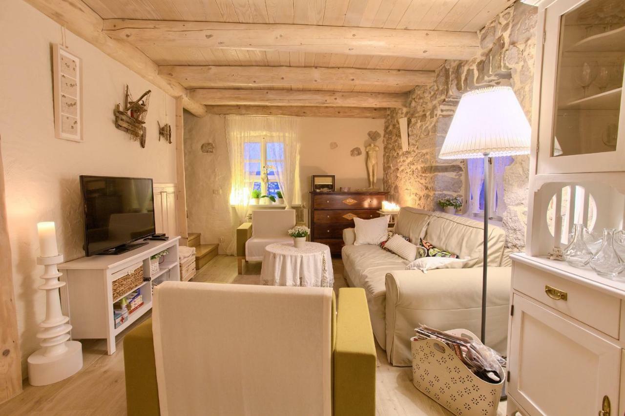 White Cottage Heritage House Čižići Extérieur photo