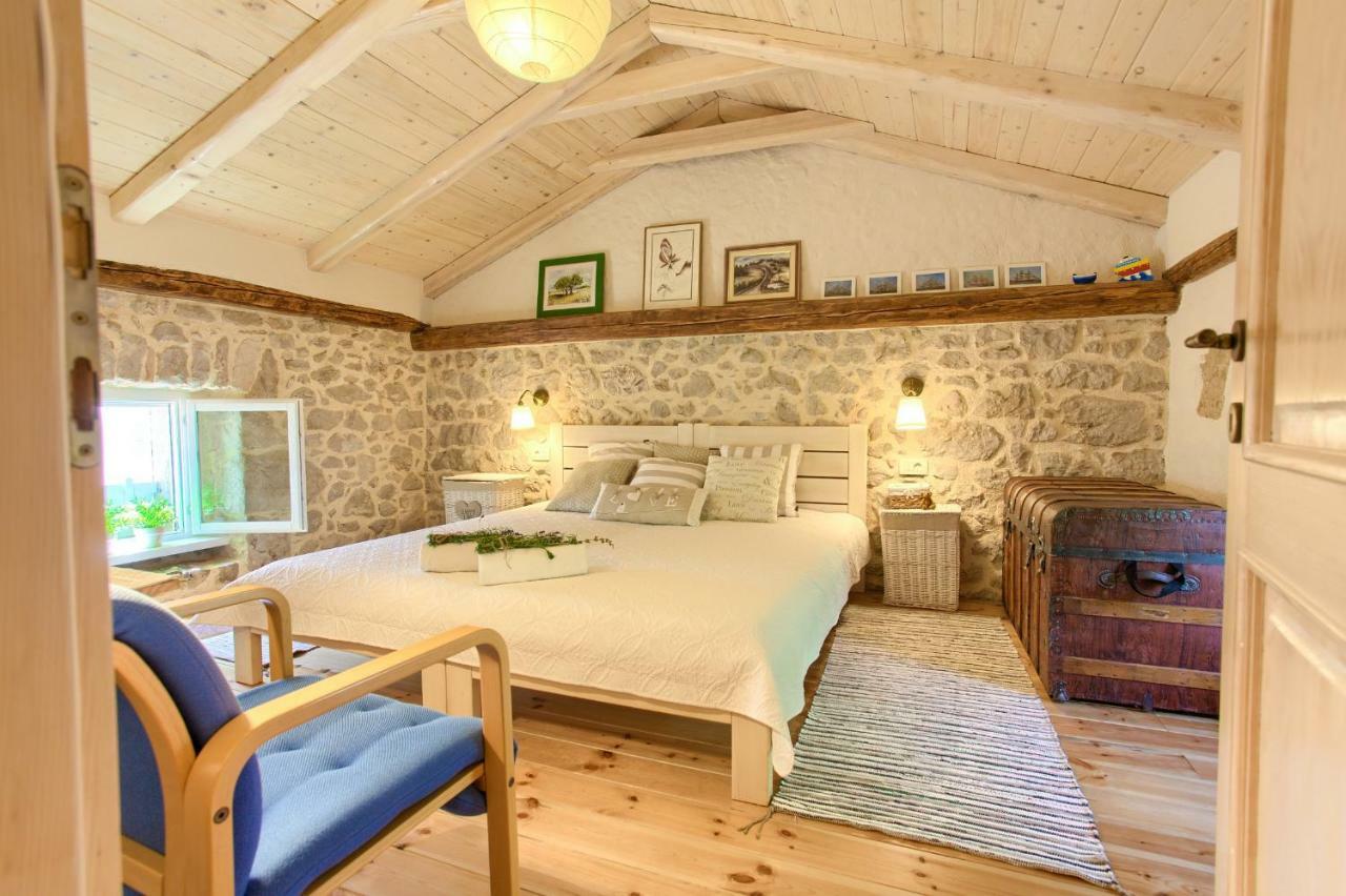 White Cottage Heritage House Čižići Extérieur photo