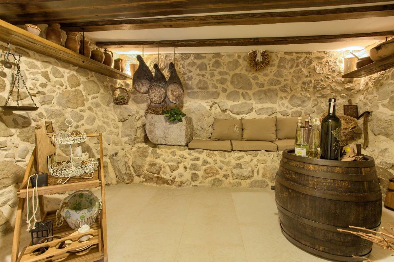 White Cottage Heritage House Čižići Extérieur photo
